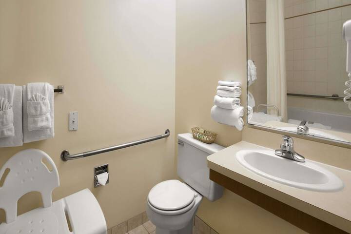 Room 12 of 14