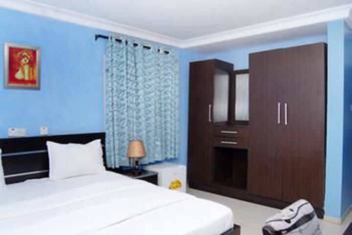 Room 50 of 83