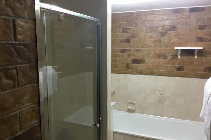 Bathroom shower