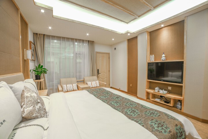 Room 13 of 29