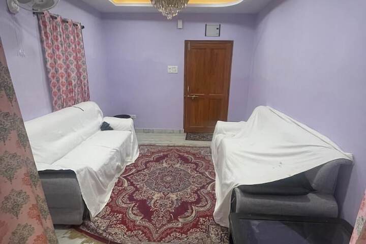 Room 10 of 18