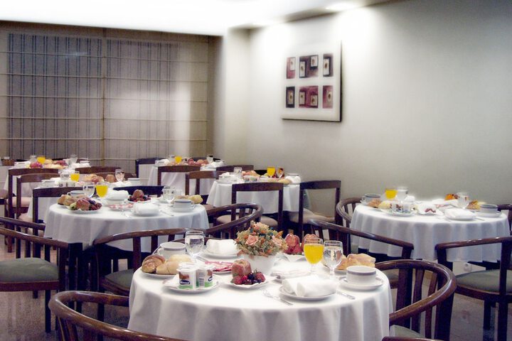 Breakfast/Coffee Service 12 of 17