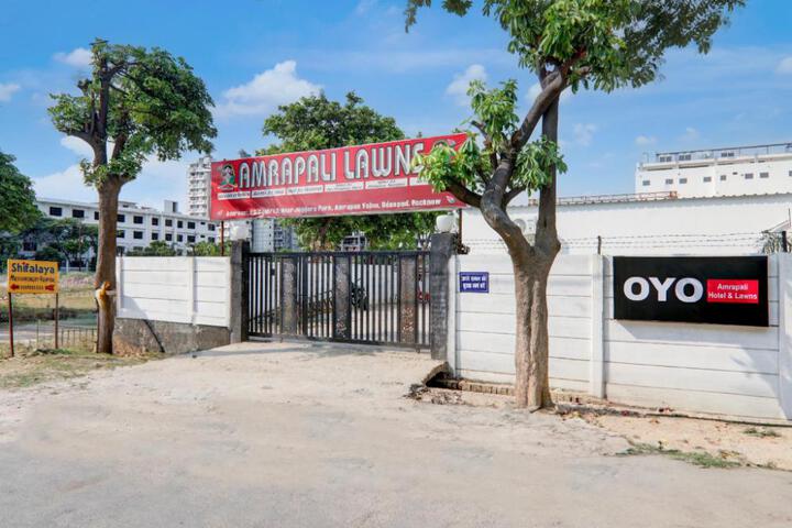 OYO Flagship Amarpali Hotel & lawns