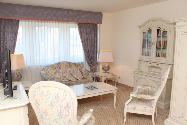 Room 28 of 41