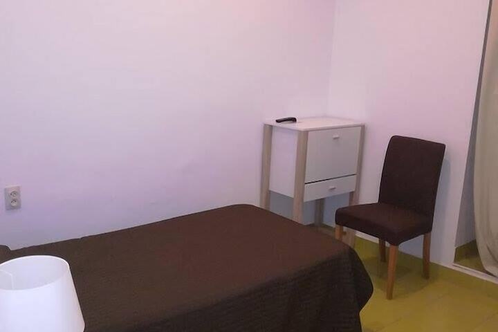 Room 46 of 62