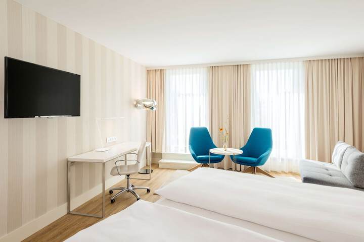 Room 19 of 36