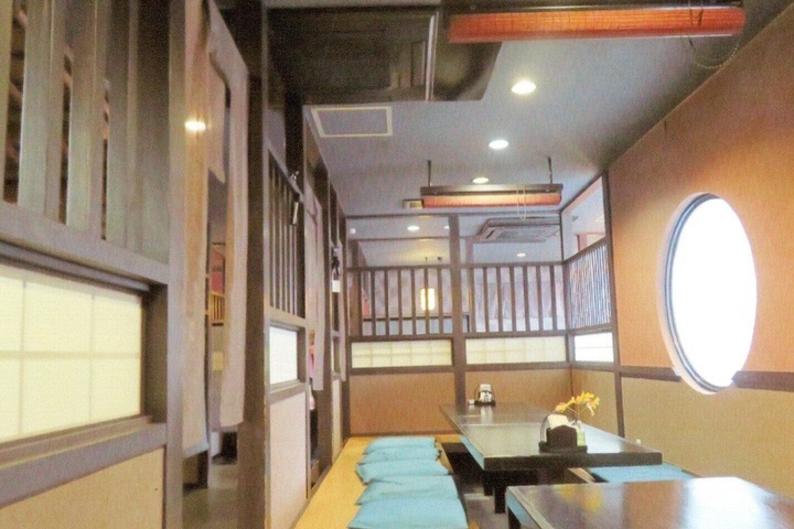 Dining 10 of 17