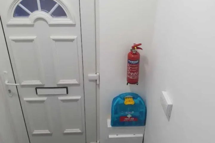 Room 10 of 10