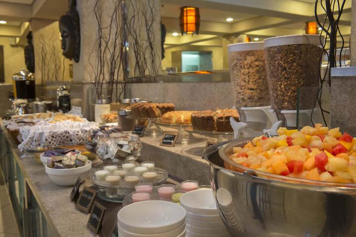 Breakfast/Coffee Service 20 of 25