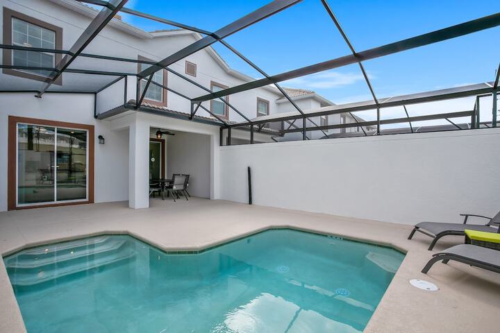 Pool 21 of 62