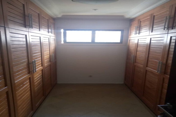 Room 18 of 24