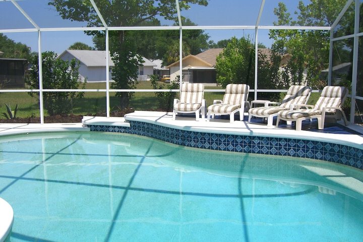 Pool 9 of 16