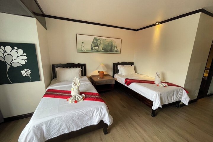 Room 8 of 30