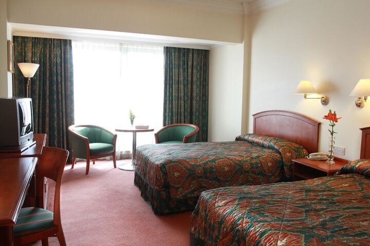Room 8 of 41