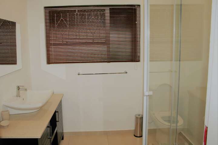 Room 80 of 93