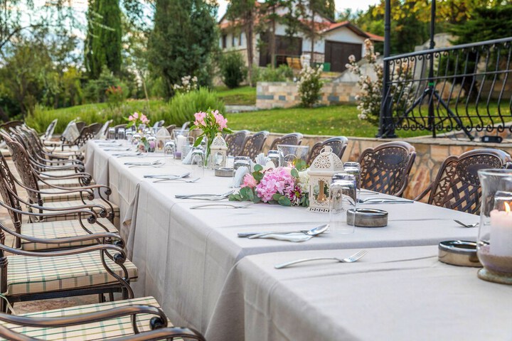 Dining 50 of 56