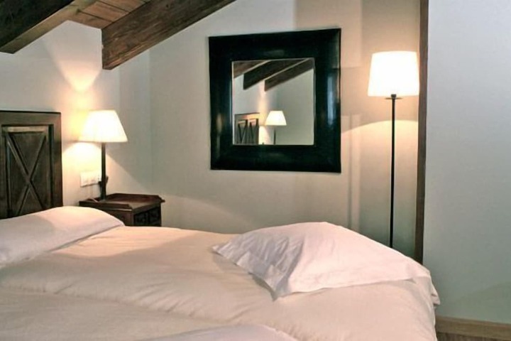 Room 10 of 39