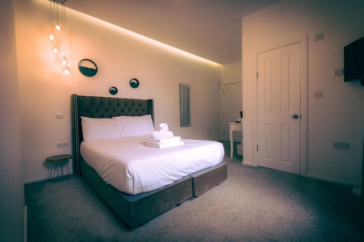 Room 12 of 60
