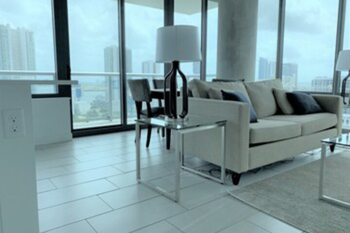 Room 21 of 72