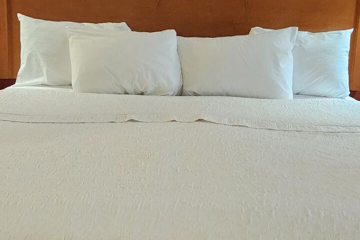 Room 5 of 30
