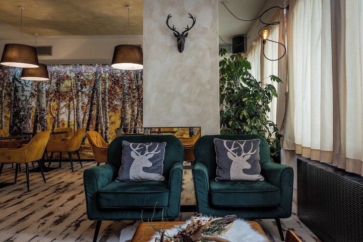 Guest Lobby