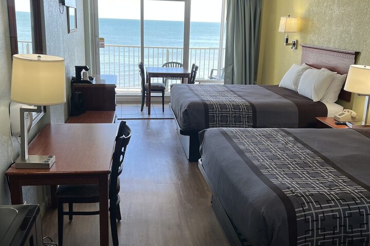 Room 2 of 17