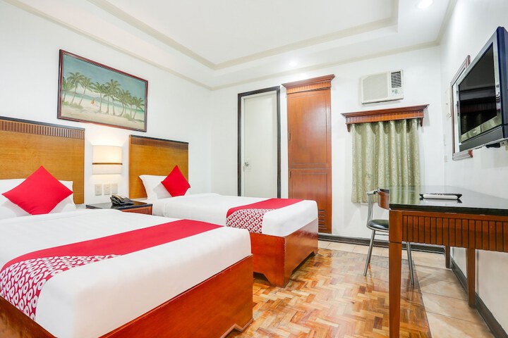 Room 10 of 23