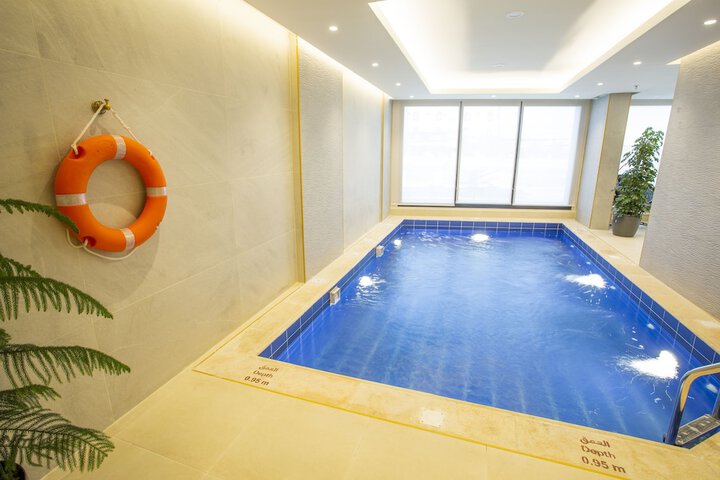Pool 63 of 91