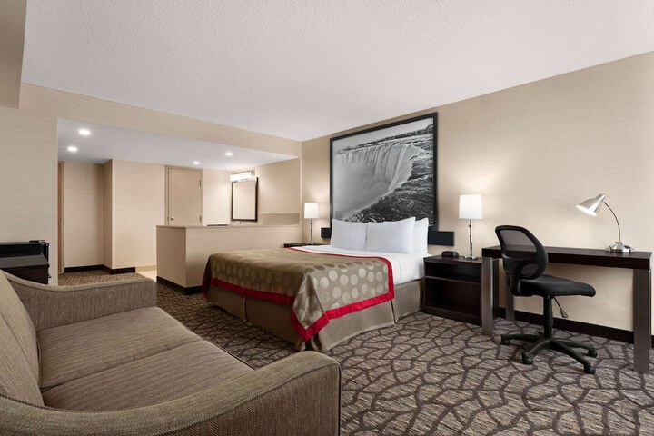 Room 14 of 48