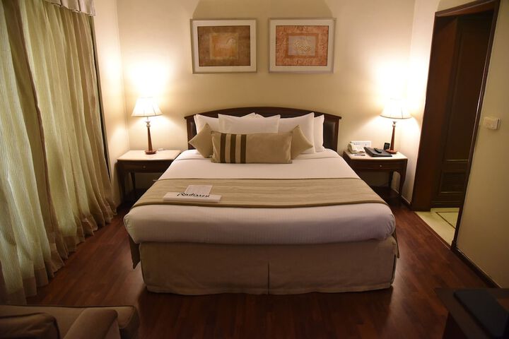Room 8 of 78