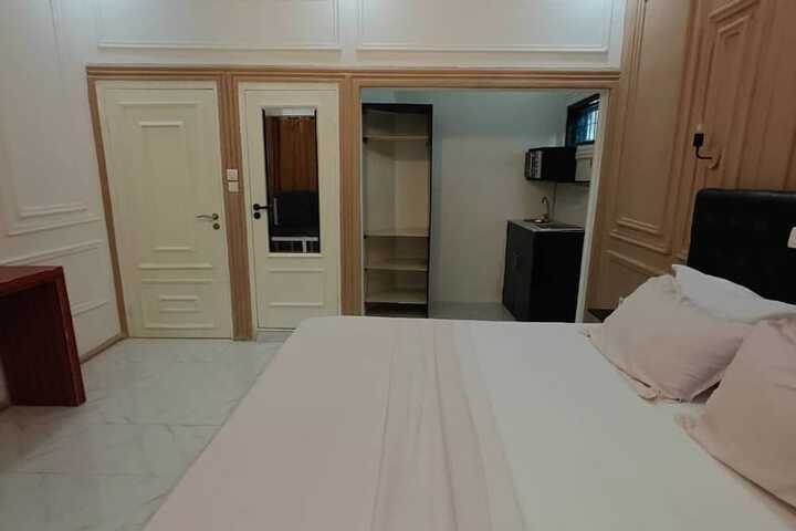 Room 16 of 71