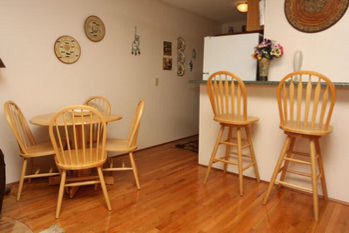 Room 5 of 12