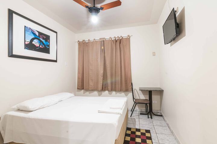 Room 7 of 19