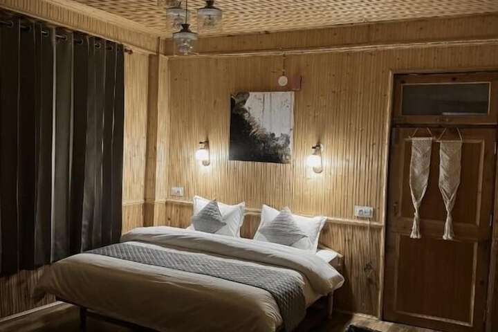 Room 3 of 19