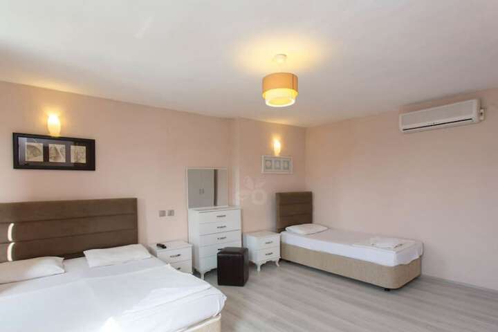 Room 6 of 26