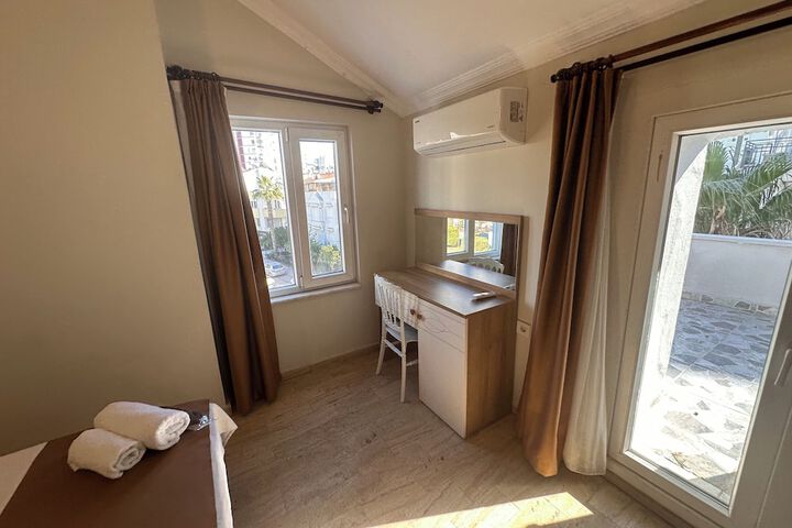 Room 46 of 171
