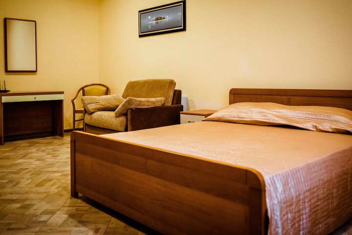Room 25 of 71