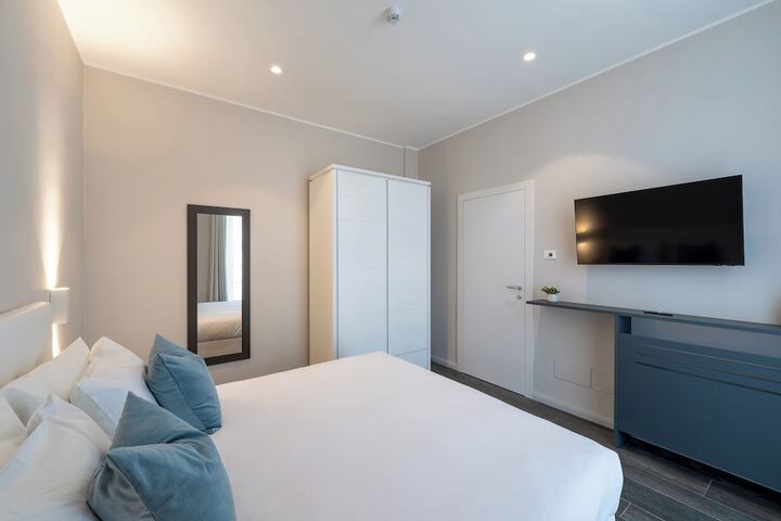 Room 11 of 22