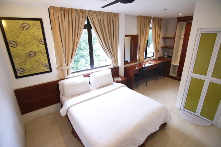 Room 14 of 60