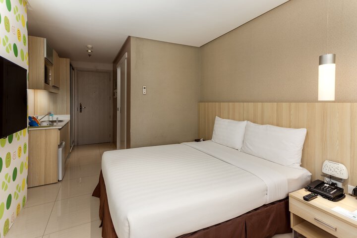 Room 4 of 26