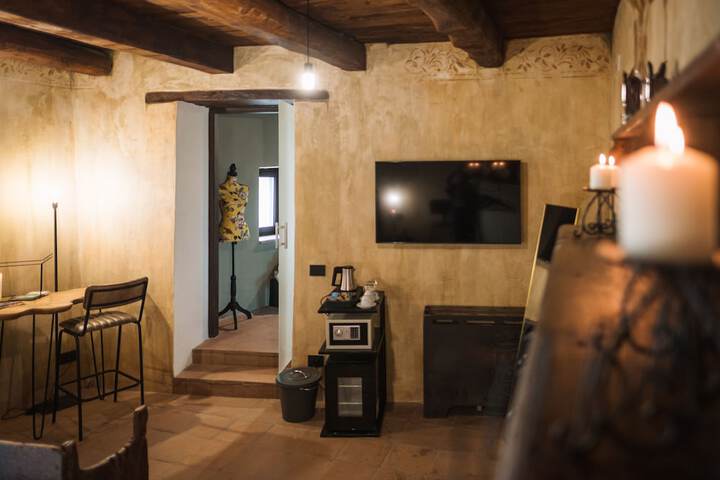 Room 4 of 62