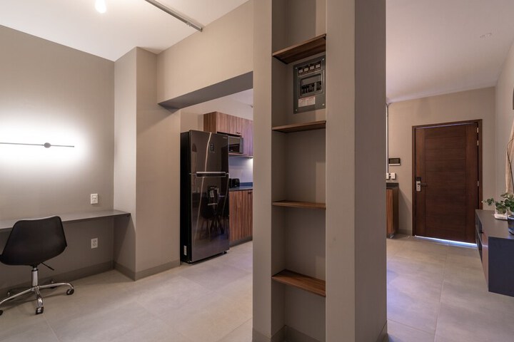 Room 47 of 94