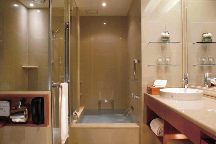 Clean Restrooms