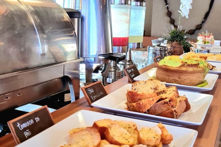 Breakfast/Coffee Service 21 of 32
