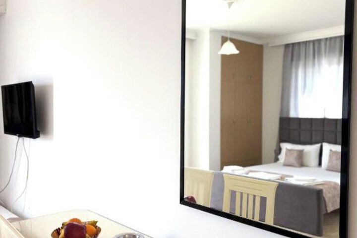 Room 5 of 20