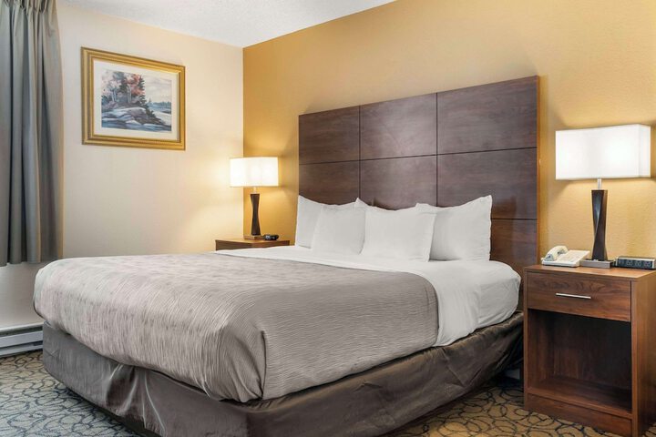 Room 21 of 34