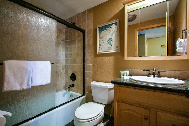 Room 52 of 85