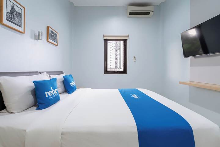 Room 15 of 40