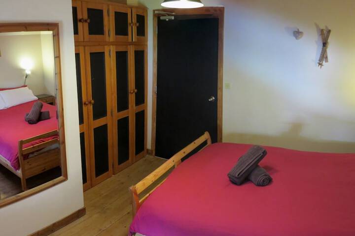 Room 7 of 34