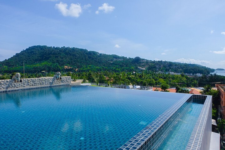 Pool Hotel